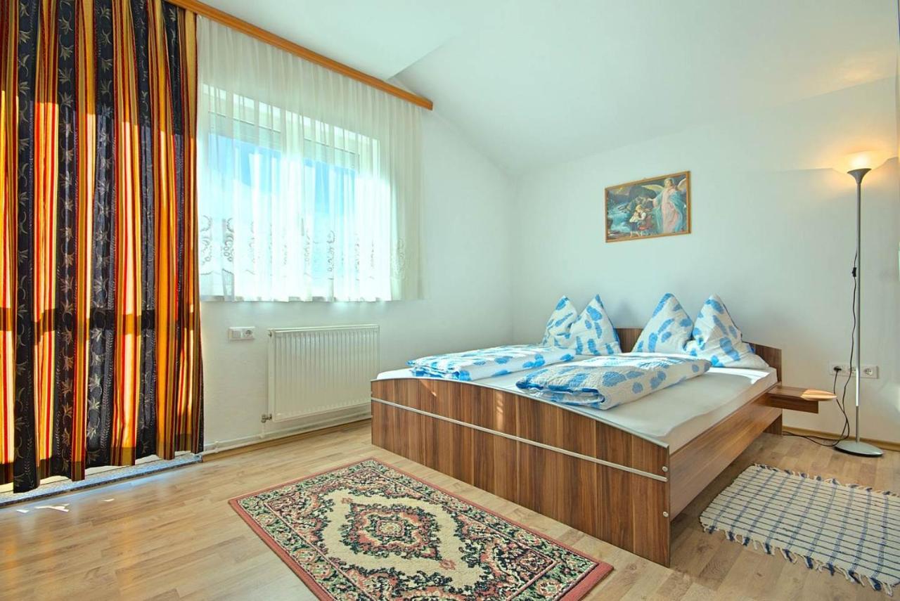 App Rosi Apartment Porec Bagian luar foto