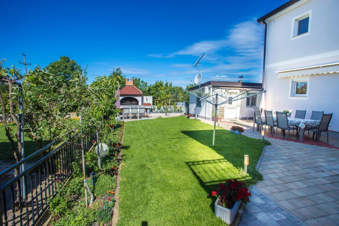 App Rosi Apartment Porec Bagian luar foto