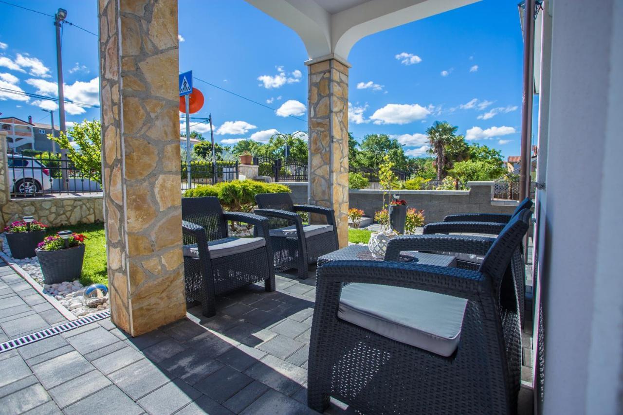 App Rosi Apartment Porec Bagian luar foto