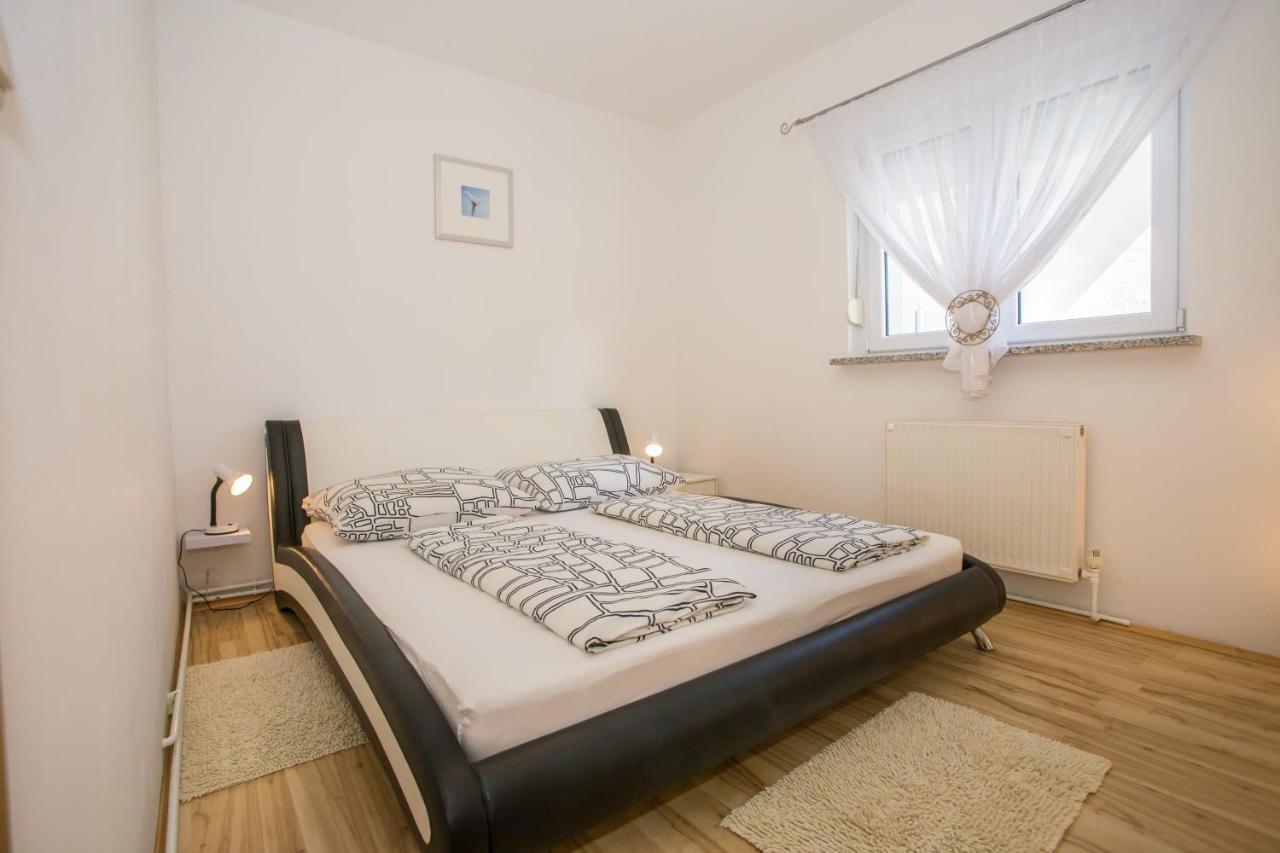 App Rosi Apartment Porec Bagian luar foto