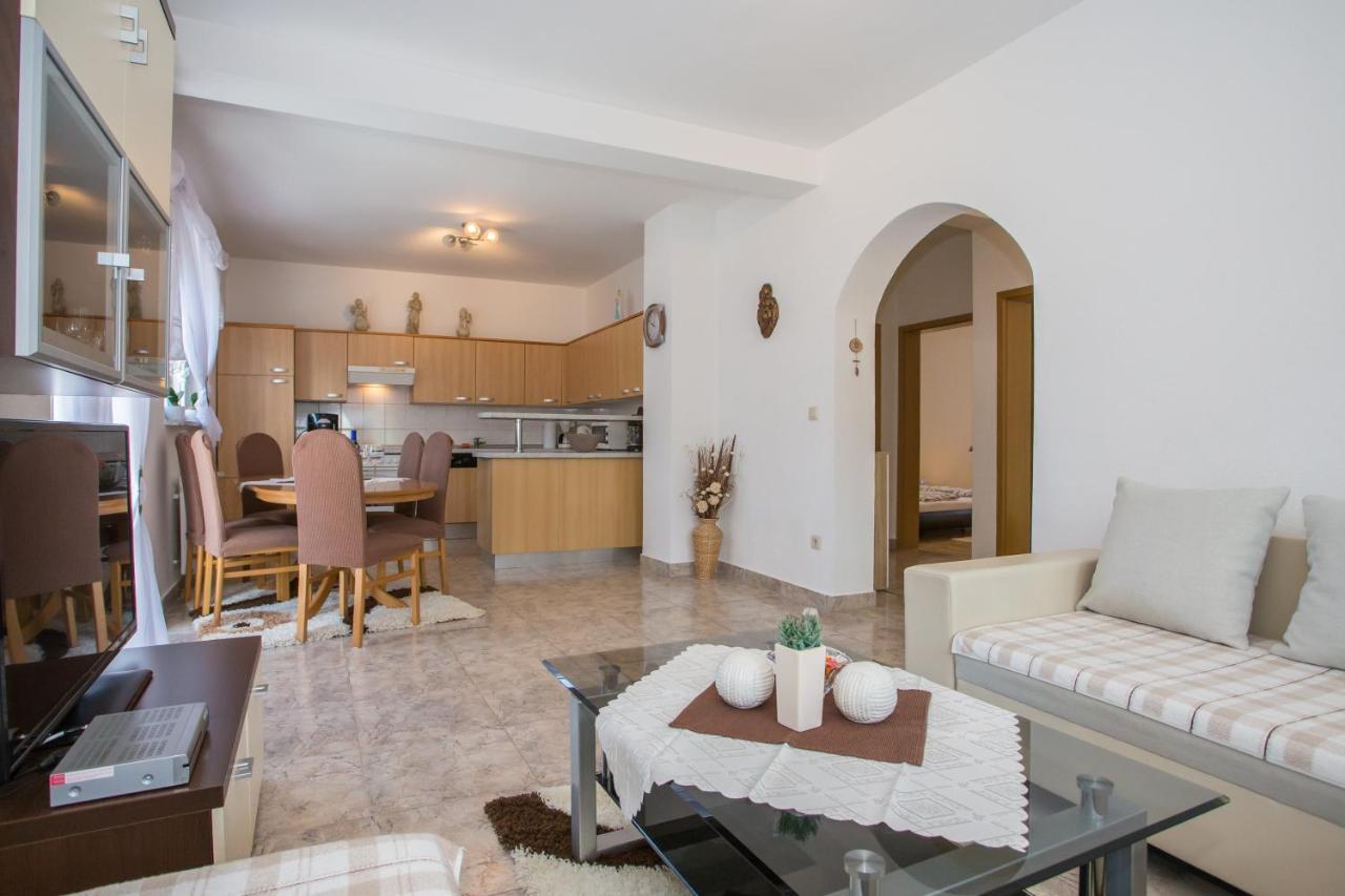App Rosi Apartment Porec Bagian luar foto
