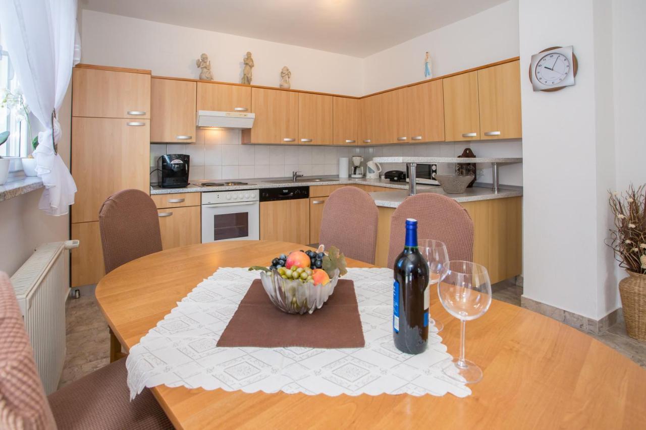 App Rosi Apartment Porec Bagian luar foto